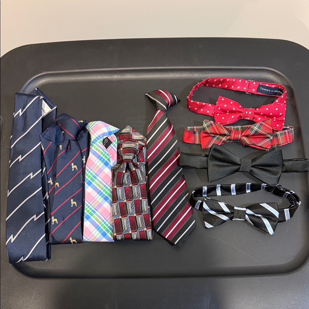 Tommy Hilfiger Kids Ties and Bow Ties Set